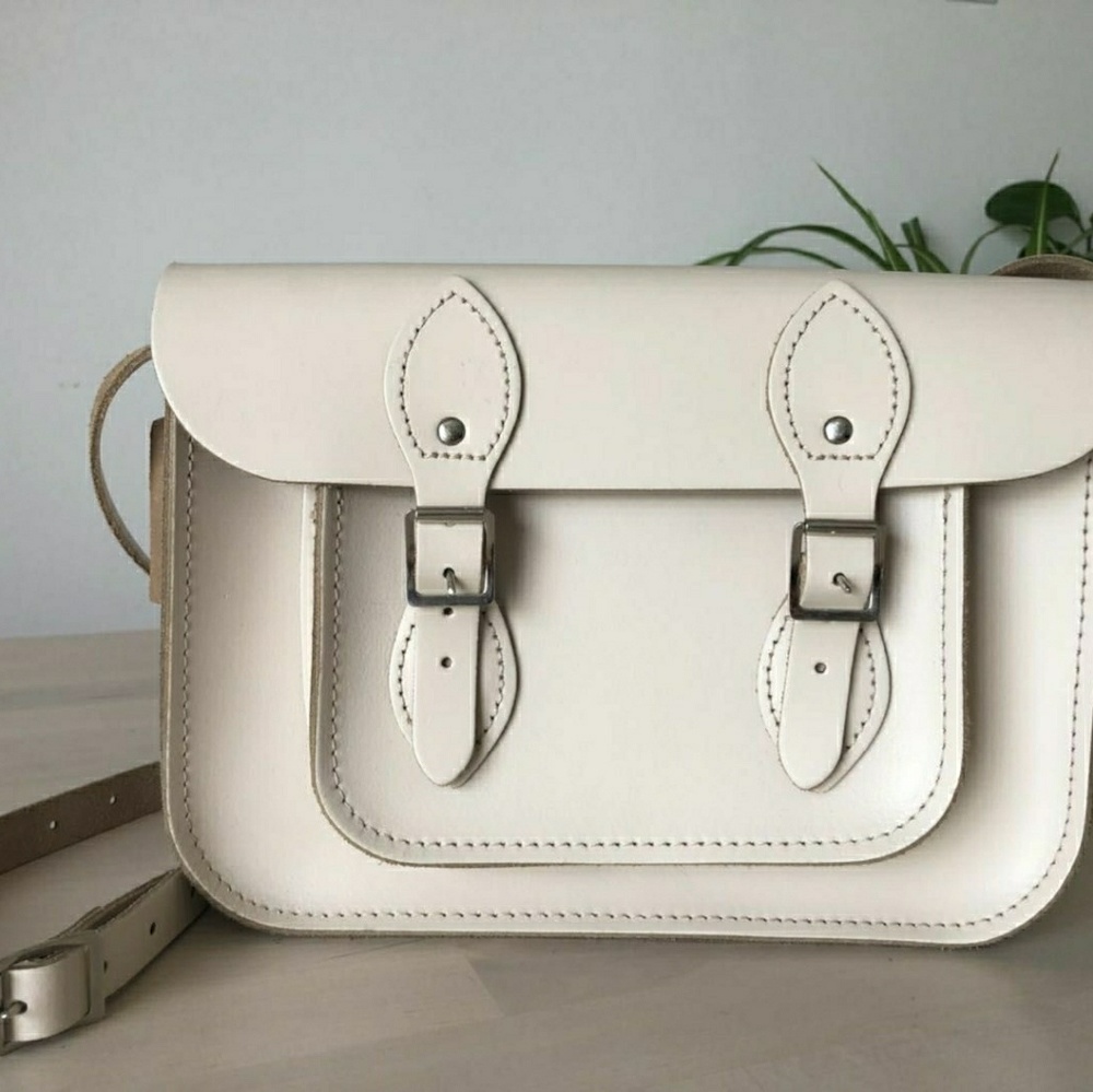 Real Leather satchel - Picture 1 of 4